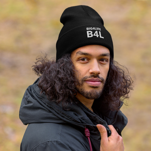 BIG4LIFE 4L Beanie worn by a model outdoors